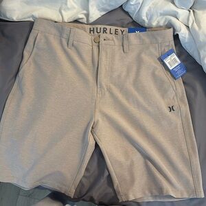 Hurley khaki men’s shorts size 34